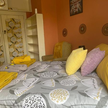 Peaceful Retreat Hideaway Surrey Apartment Ишър Екстериор снимка