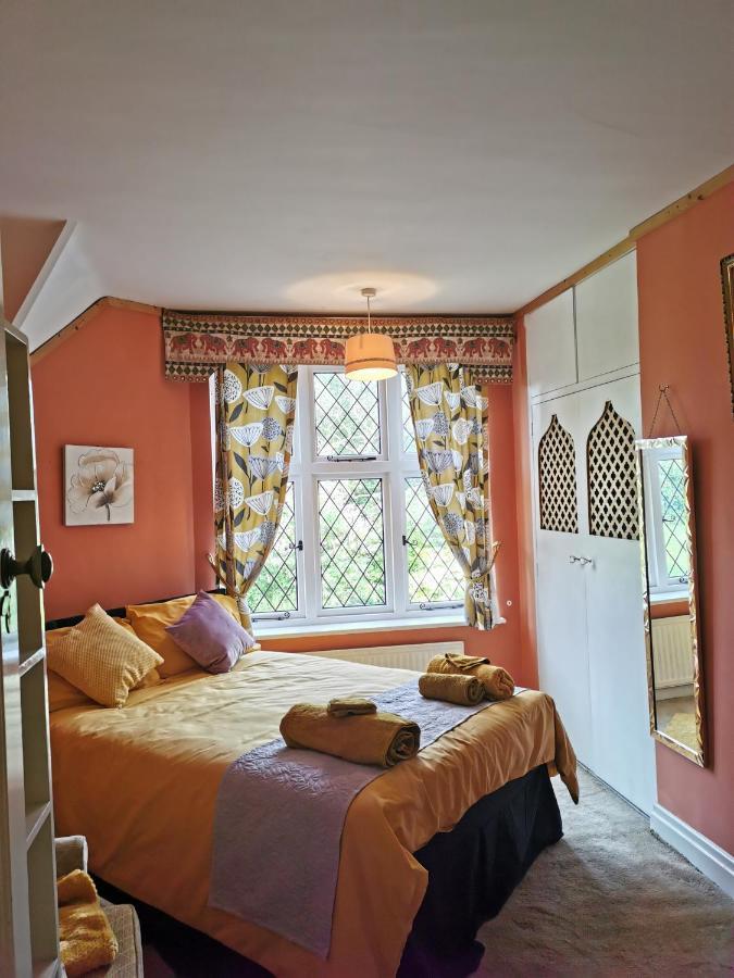 Peaceful Retreat Hideaway Surrey Apartment Ишър Екстериор снимка