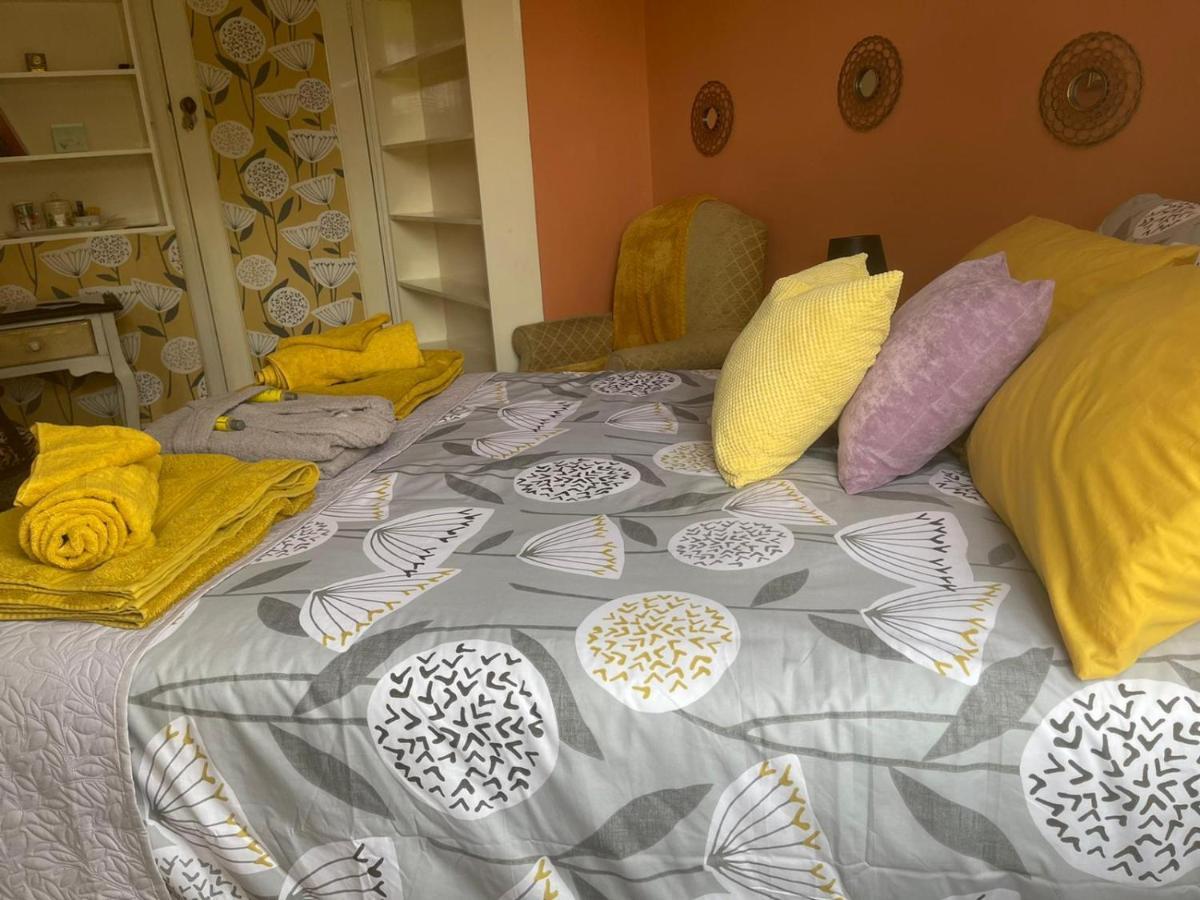 Peaceful Retreat Hideaway Surrey Apartment Ишър Екстериор снимка
